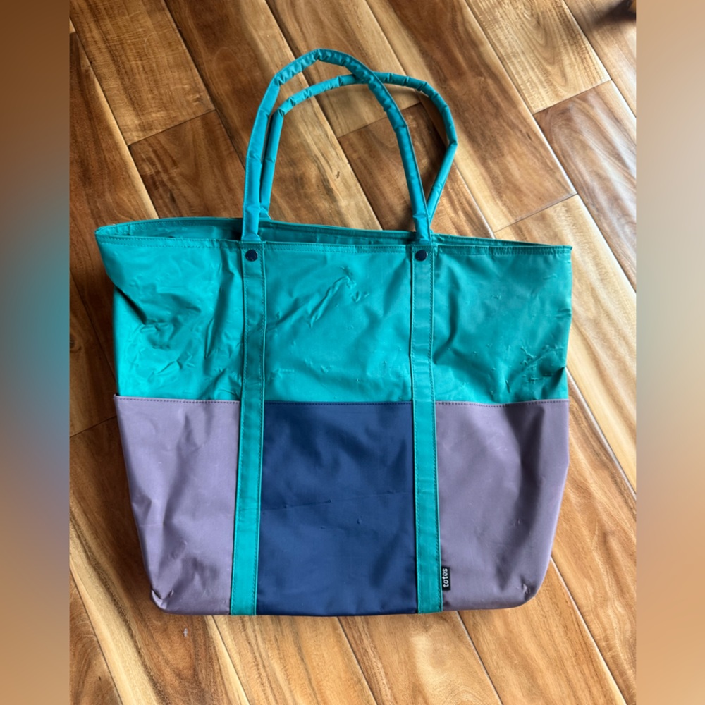 Totes Teal and Navy Colorblock Tote Bag